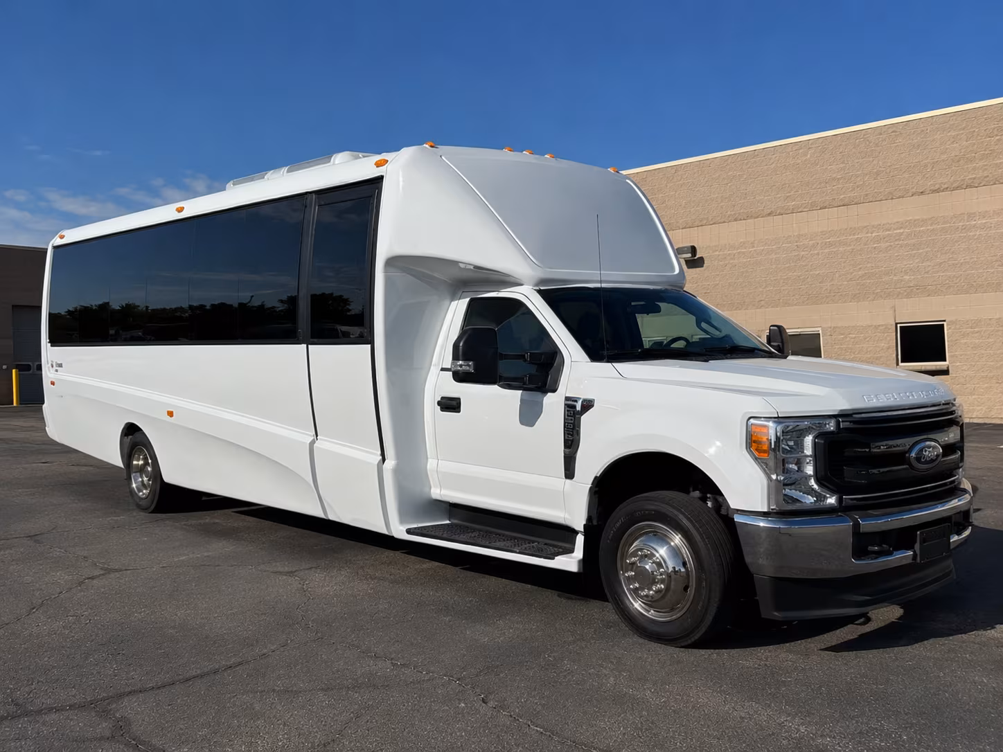 san jose international airport sjc minibus and charter bus transfers