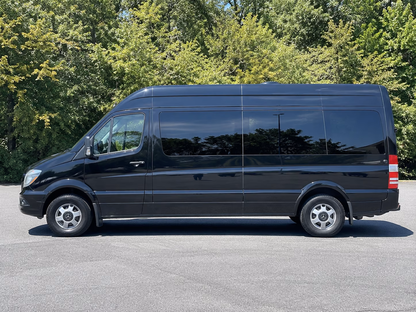 secure transportation for your next bachelor or bachelorette party 1