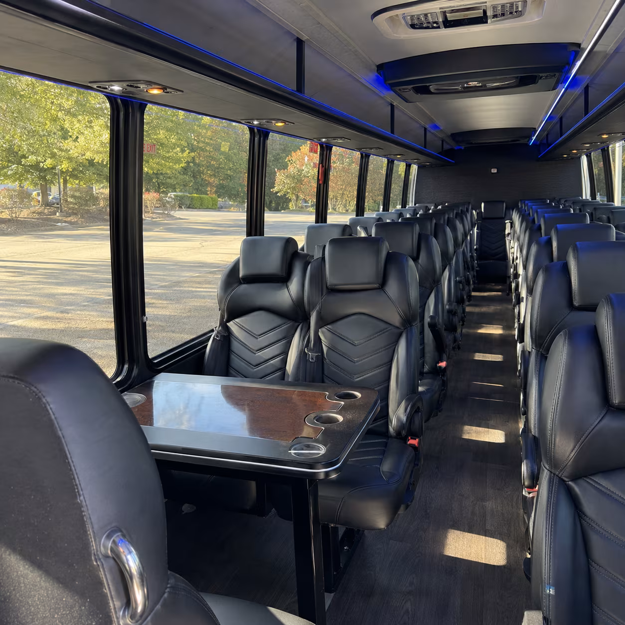 secure transportation for your next convention or trade show 1